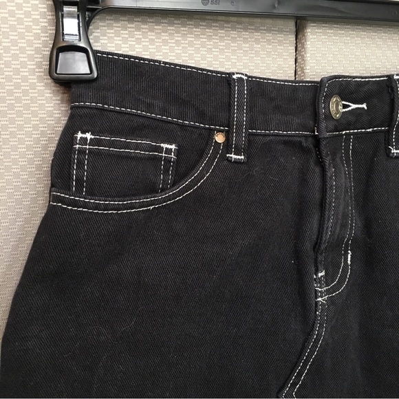 Pacsun black denim mini skirt size 23 - 5 pockets - Picture 2 of 12